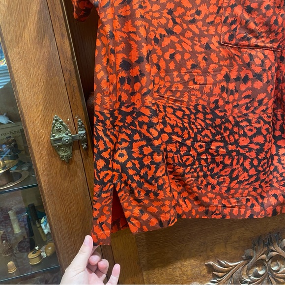 Marc by Marc Jacobs Silk Animal Print Top - Picture 10 of 11
